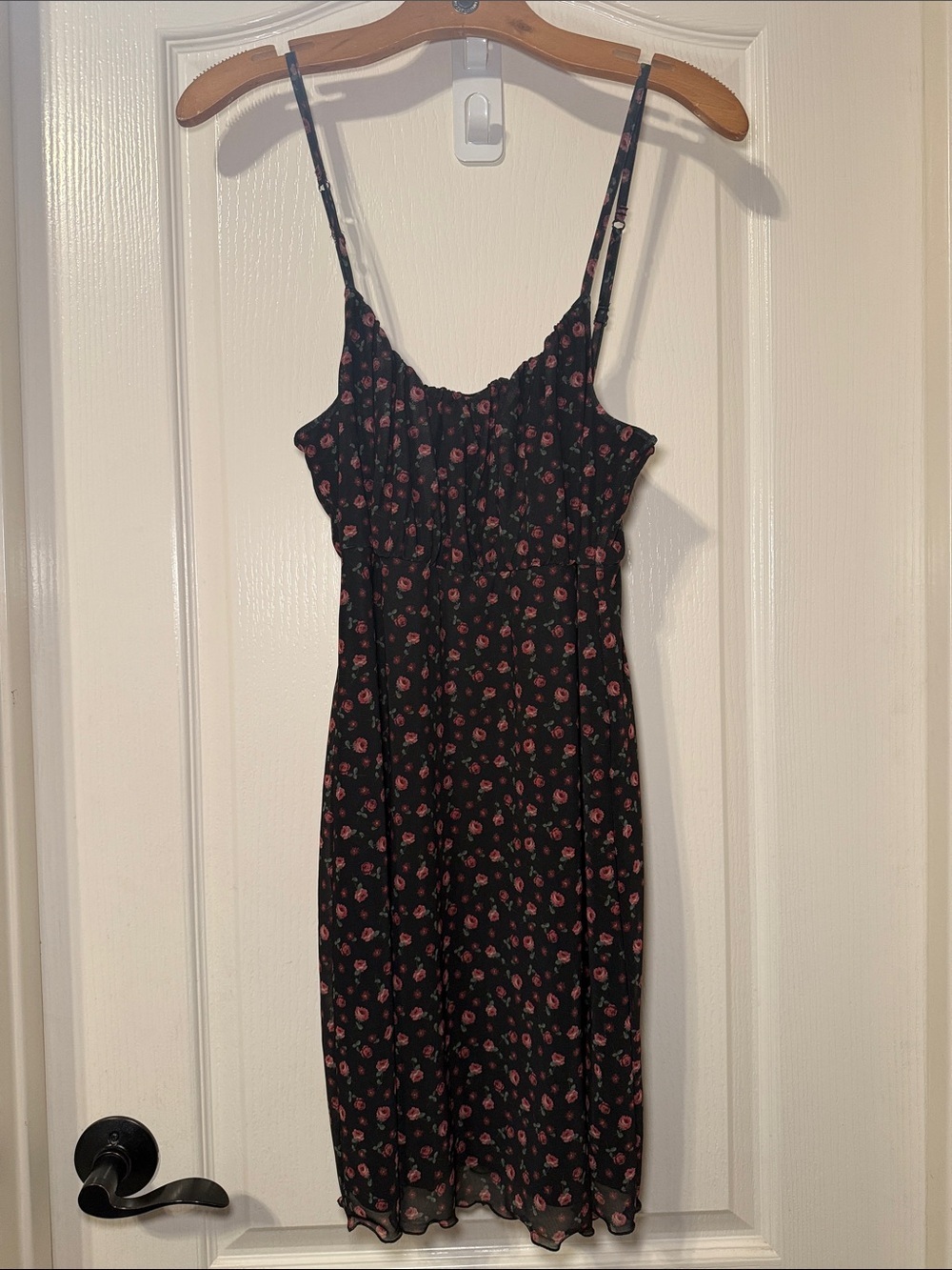 Hollister Women's Black Floral Slip Midi Dress Size Small NWOT